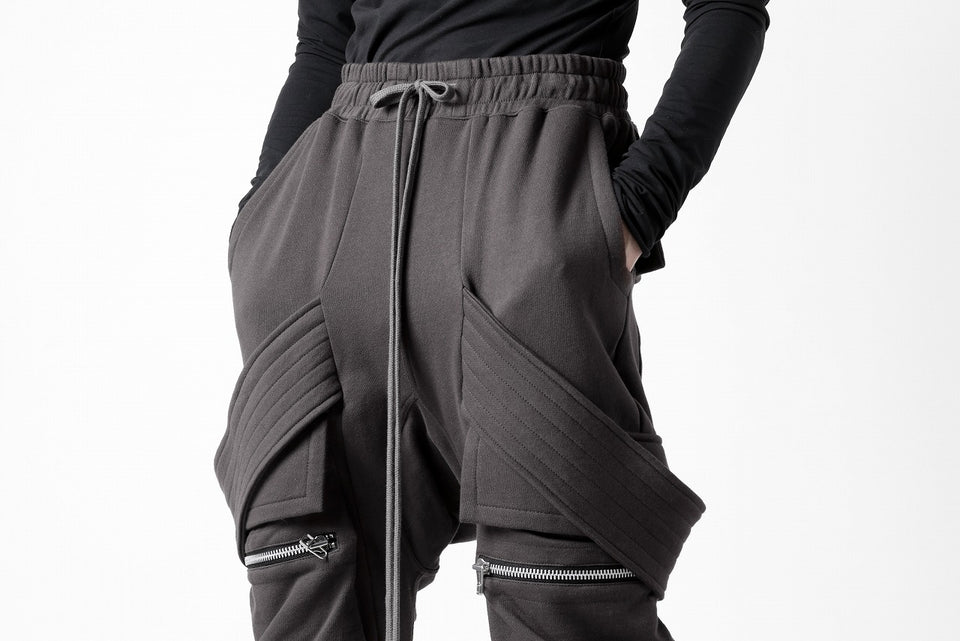 Load image into Gallery viewer, A.F ARTEFACT BELTED CARGO SARROUEL EASY PANTS (DARK GREY)