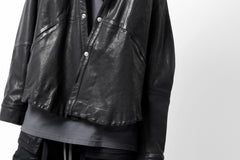 Load image into Gallery viewer, A.F ARTEFACT SNAPPED COCOON SHIRT-JACKET / SOFT GOAT LEATHER (BLACK)