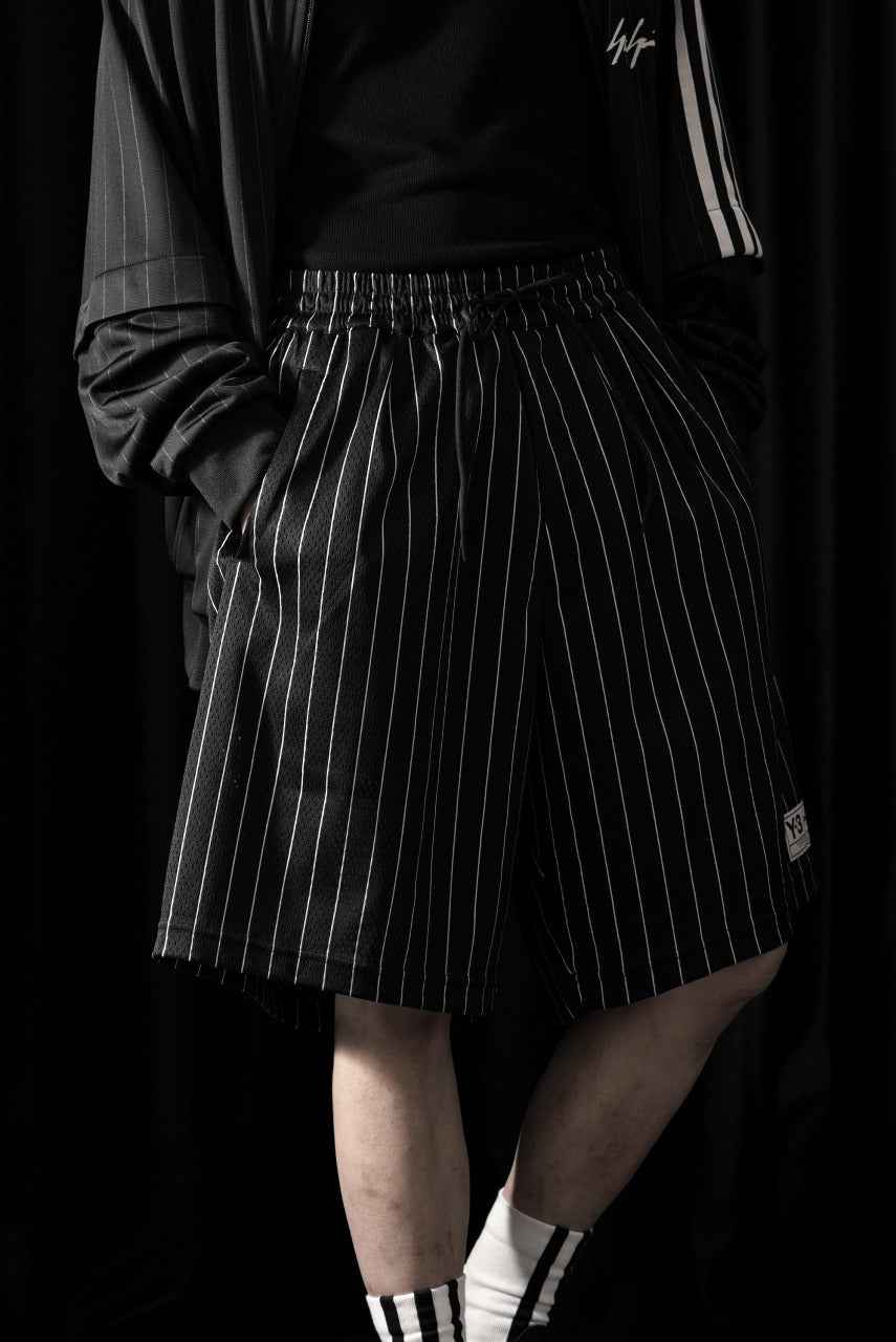 Y-3 Yohji Yamamoto ELITE 5 MESH PINSTRIPE SHORTS (BLACK)