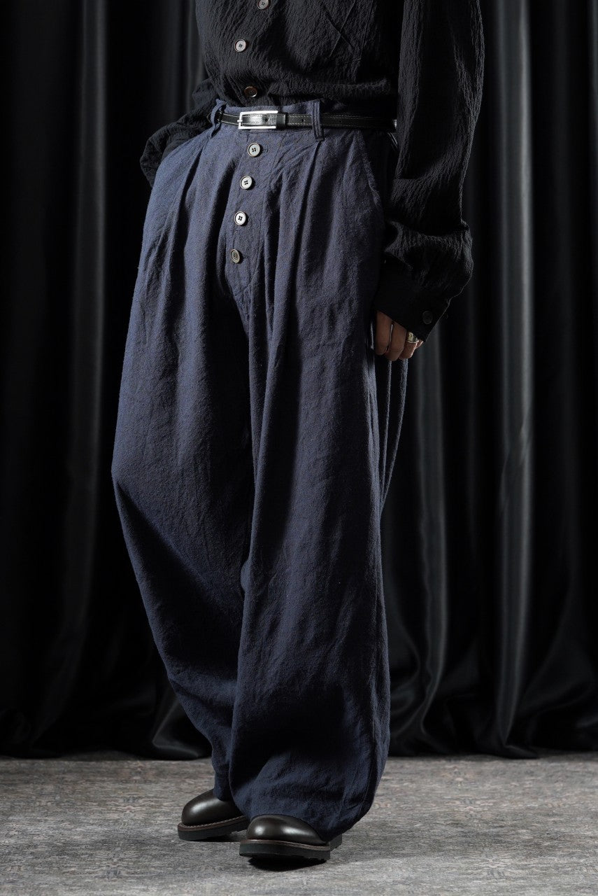 画像をギャラリービューアに読み込む, YUTA MATSUOKA straight pants / raw silk &amp; indigo linen broad (navy)