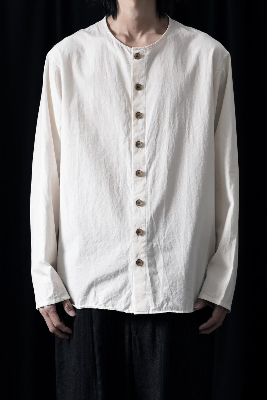 Load image into Gallery viewer, YUTA MATSUOKA collarless shirt / broad cloth cotton (off white)