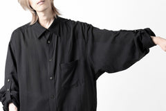 Load image into Gallery viewer, Y&#39;s for men BIG SHIRT / CELLULOSE LAWN (BLACK)