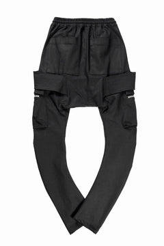 Load image into Gallery viewer, A.F ARTEFACT FLAP-DETAIL SLIM CARGO PANTS / HI-STRETCH DENIM (BLACK)