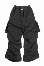 Load image into Gallery viewer, A.F ARTEFACT MULTI FLAP WIDE PANTS / TECH SMOOTH (BLACK)