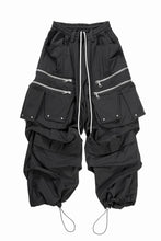 Load image into Gallery viewer, A.F ARTEFACT MULTI FLAP WIDE PANTS / TECH SMOOTH (BLACK)