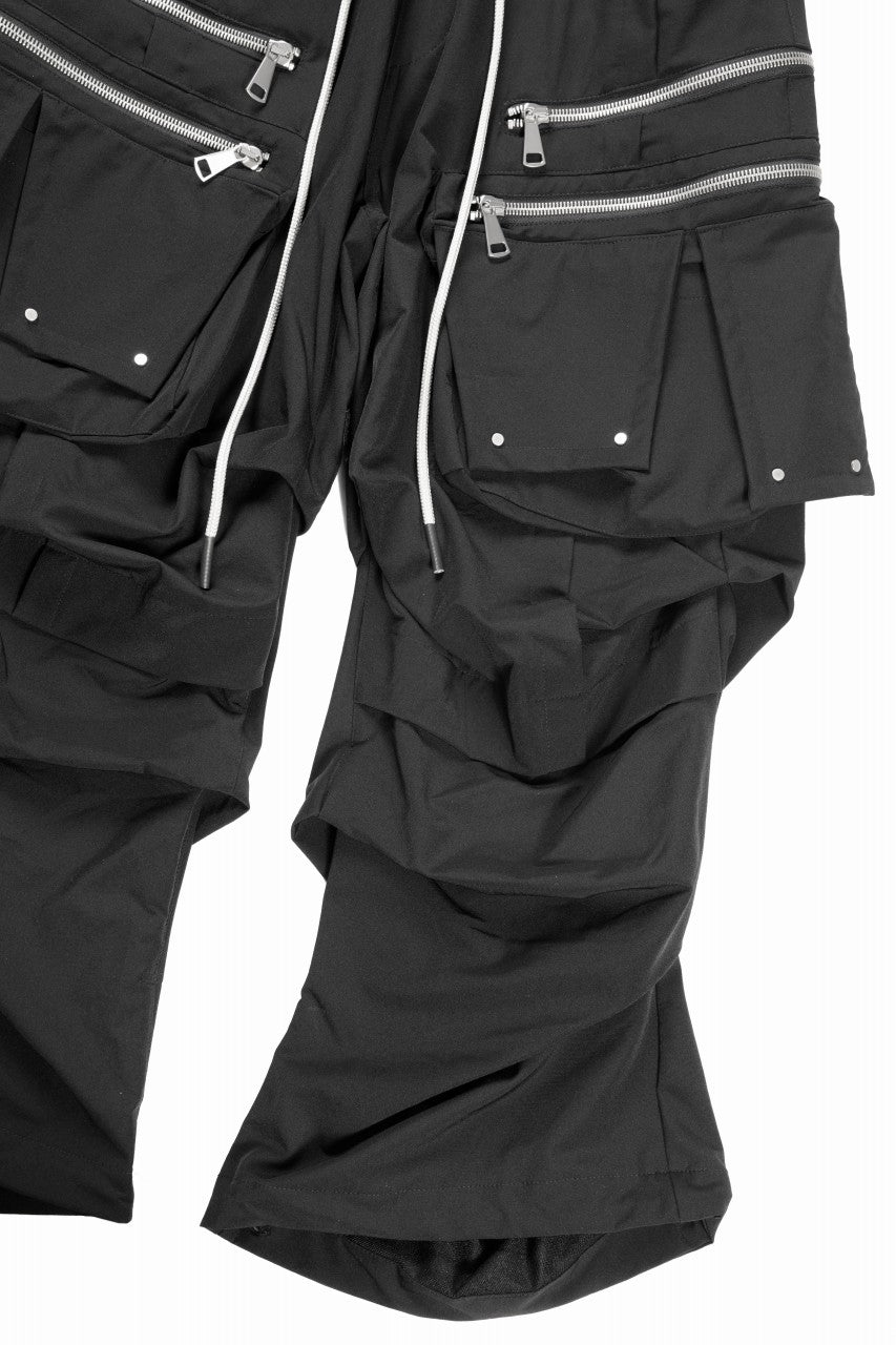Load image into Gallery viewer, A.F ARTEFACT MULTI FLAP WIDE PANTS / TECH SMOOTH (BLACK)
