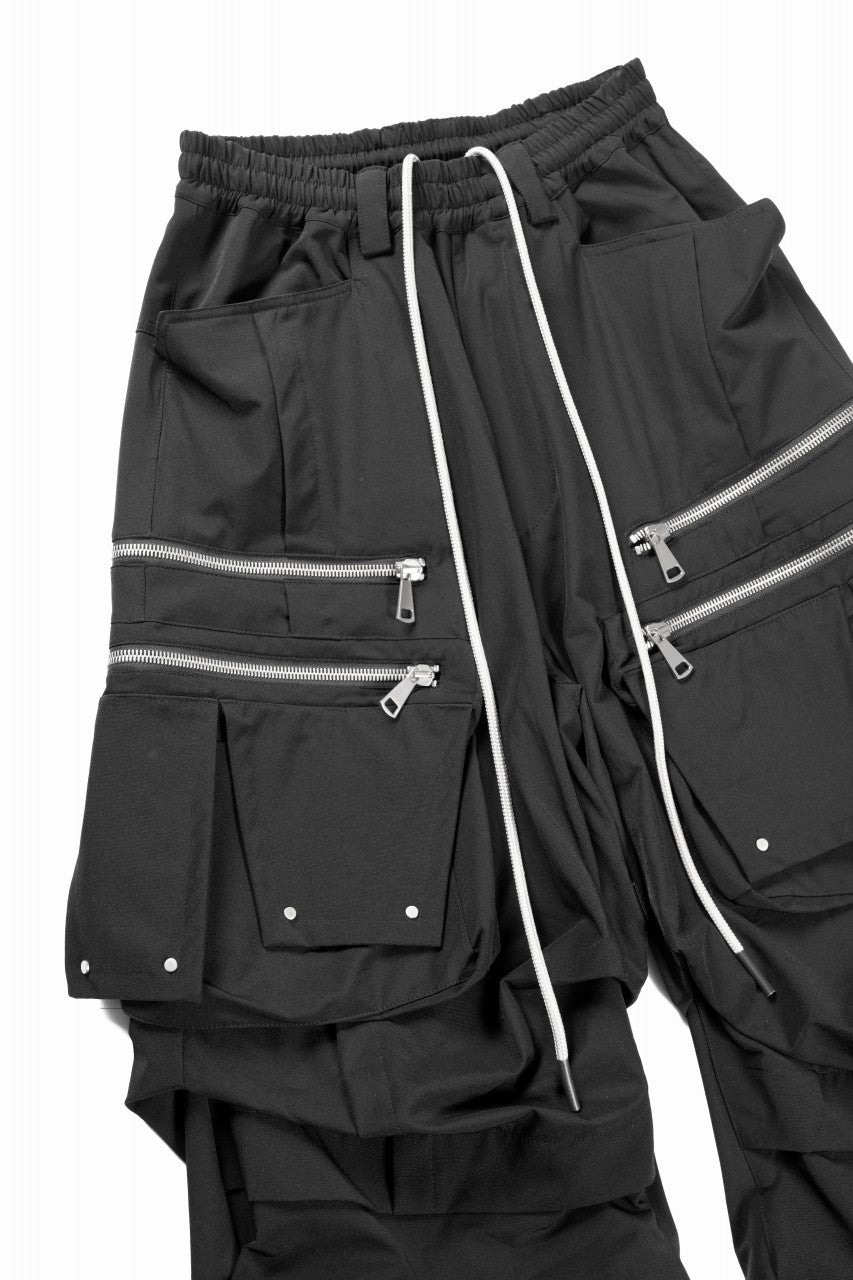 Load image into Gallery viewer, A.F ARTEFACT MULTI FLAP WIDE PANTS / TECH SMOOTH (BLACK)