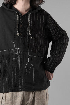 Load image into Gallery viewer, A TENTATIVE ATELIER Branka STITCHES PATCH STRIPE HOODY (BLACK)