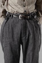Load image into Gallery viewer, A TENTATIVE ATELIER exclusive George II PAINTER'S CROSS BAND PANTS (BLACK)