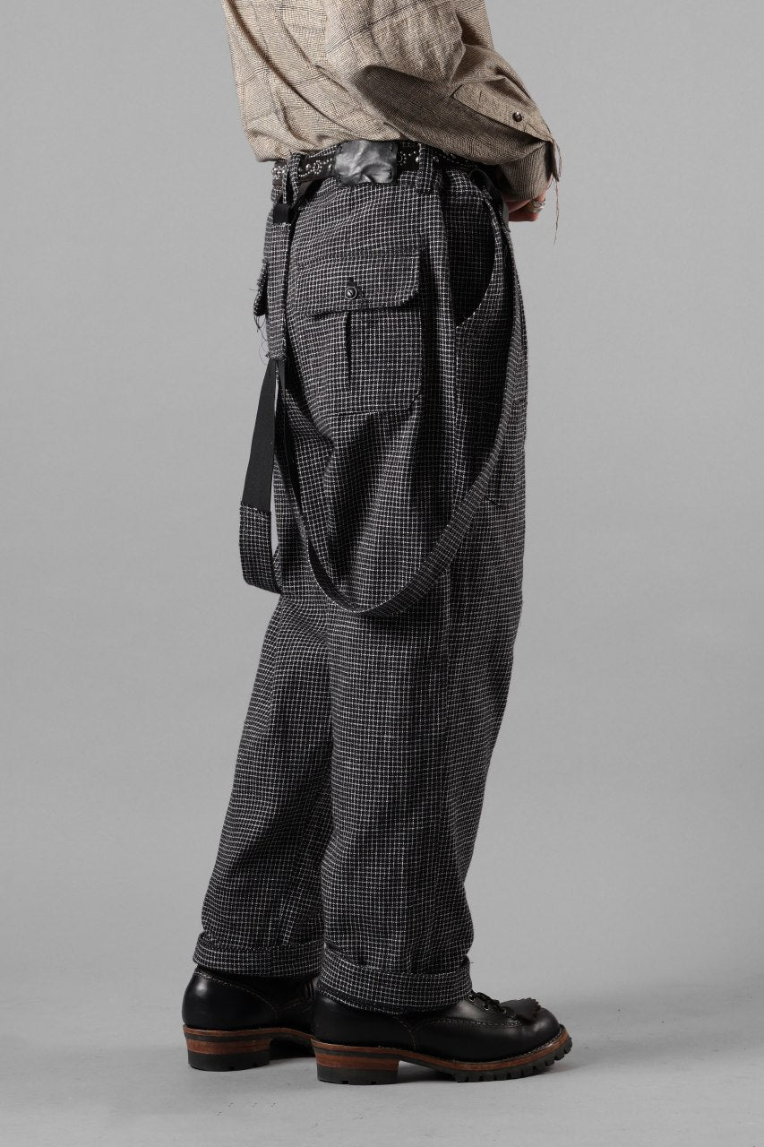 Load image into Gallery viewer, A TENTATIVE ATELIER exclusive George II PAINTER'S CROSS BAND PANTS (BLACK)