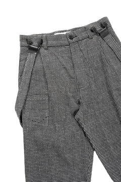 Load image into Gallery viewer, A TENTATIVE ATELIER exclusive George II PAINTER'S CROSS BAND PANTS (BLACK)