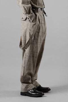 画像をギャラリービューアに読み込む, A TENTATIVE ATELIER exclusive George II PAINTER'S CROSS BAND PANTS (BLACK BEIGE)