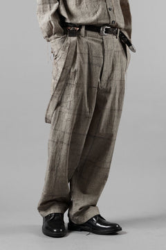 画像をギャラリービューアに読み込む, A TENTATIVE ATELIER exclusive George II PAINTER'S CROSS BAND PANTS (BLACK BEIGE)