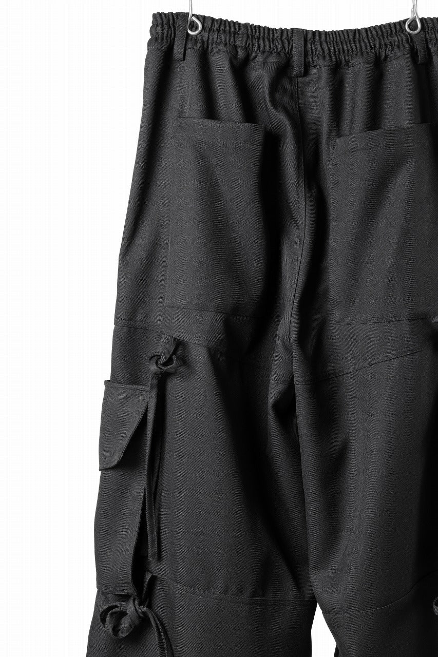 Load image into Gallery viewer, A.F ARTEFACT KNOTTING DETAIL TWILL VOLUME PANTS (BLACK)