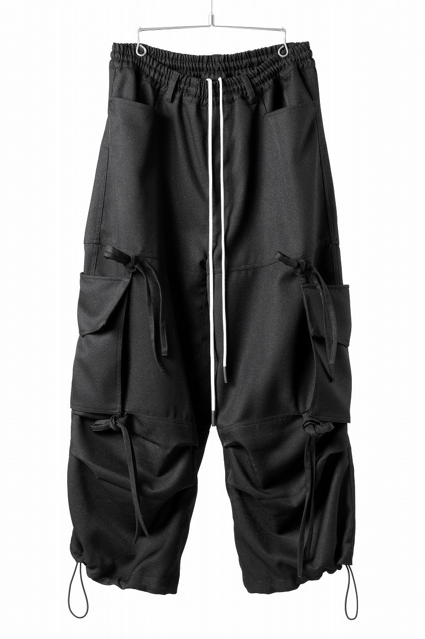 A.F ARTEFACT KNOTTING DETAIL TWILL VOLUME PANTS (BLACK)