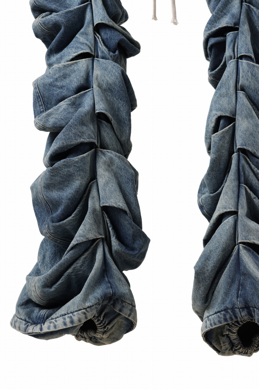 A.F ARTEFACT MONSTER TUCK VOLUME BAGGY PANTS / FADED AGEING DENIM (BLUE)