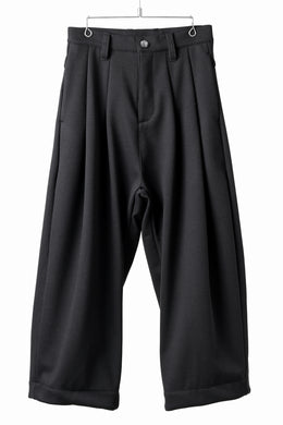 A.F ARTEFACT TUCK WIDE TROUSERS / KNITTED WOOLY TWILL (BLACK)