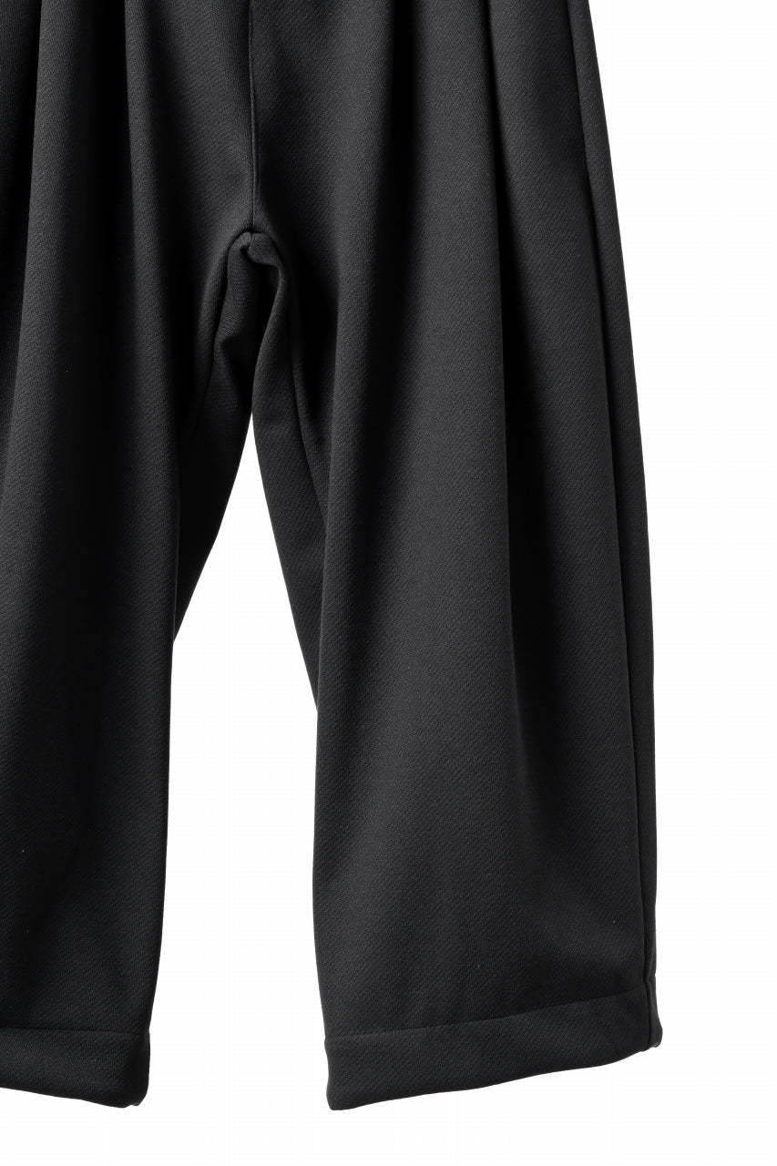 A.F ARTEFACT TUCK WIDE TROUSERS / KNITTED WOOLY TWILL (BLACK)