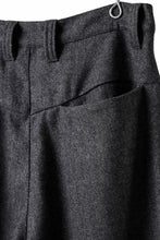 画像をギャラリービューアに読み込む, A.F ARTEFACT TUCK WIDE TROUSERS / HERRING BONE WOOL (D.GREY)