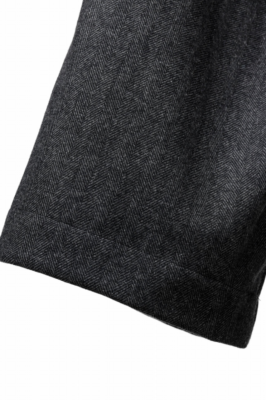 A.F ARTEFACT TUCK WIDE PANTS / HERRING BONE WOOL (D.GREY)