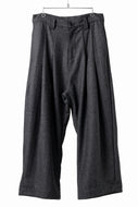 A.F ARTEFACT TUCK WIDE PANTS / HERRING BONE WOOL (D.GREY)