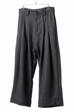 画像をギャラリービューアに読み込む, A.F ARTEFACT TUCK WIDE TROUSERS / HERRING BONE WOOL (D.GREY)