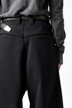 画像をギャラリービューアに読み込む, A.F ARTEFACT TUCK WIDE TROUSERS / KNITTED WOOLY TWILL (BLACK)