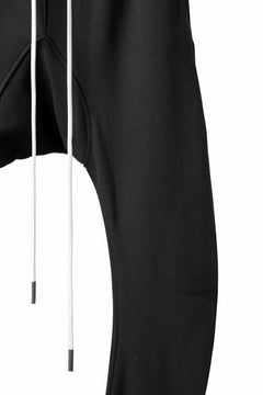 Load image into Gallery viewer, A.F ARTEFACT BOMBER HEAT SAROUEL SKINNY PANTS (BLACK)