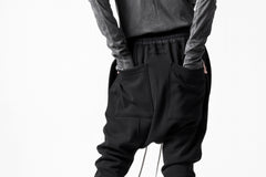 画像をギャラリービューアに読み込む, A.F ARTEFACT BOMBER HEAT SARROUEL SKINNY PANTS (BLACK)