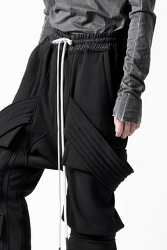 画像をギャラリービューアに読み込む, A.F ARTEFACT BOMBER HEAT BELTED SARROUEL CARGO PANTS (BLACK)