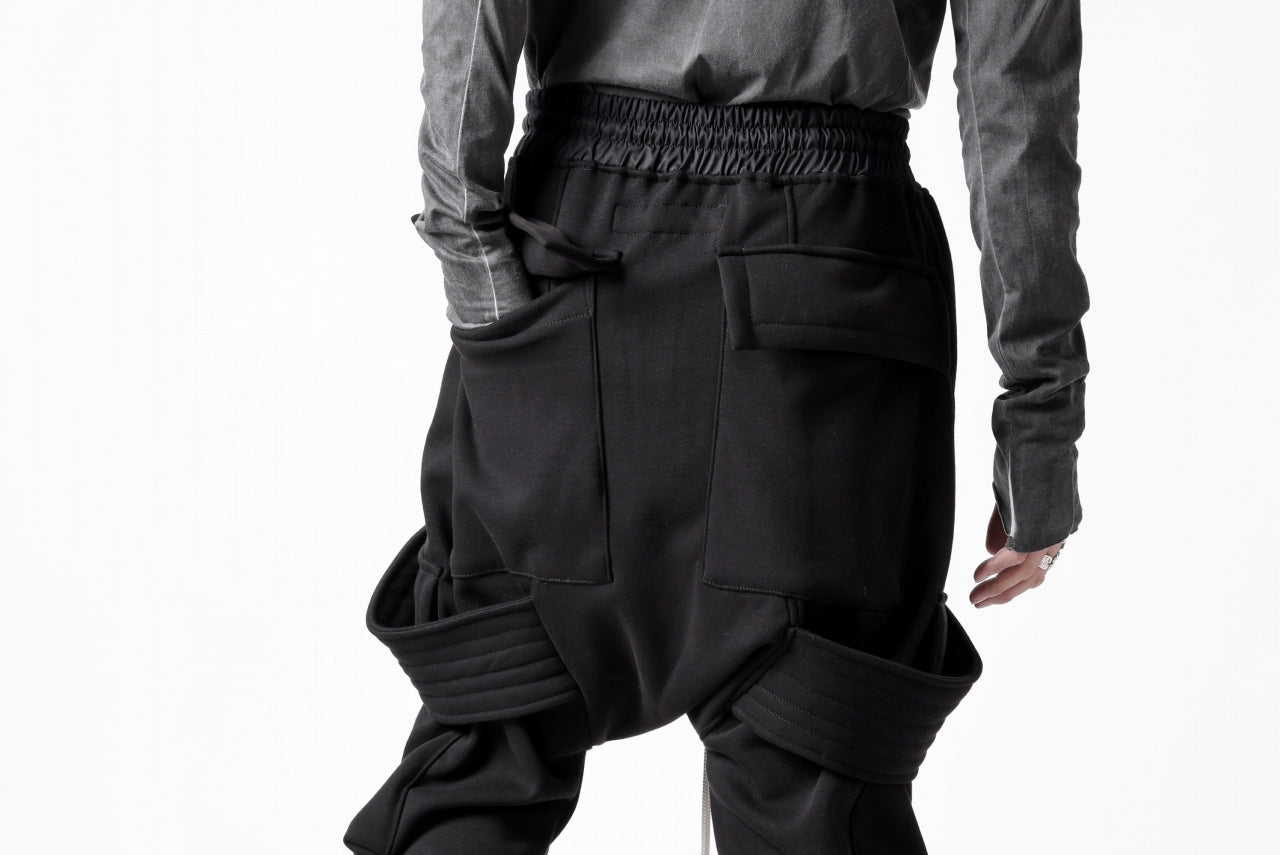 A.F ARTEFACT BOMBER HEAT BELTED SARROUEL CARGO PANTS (BLACK)