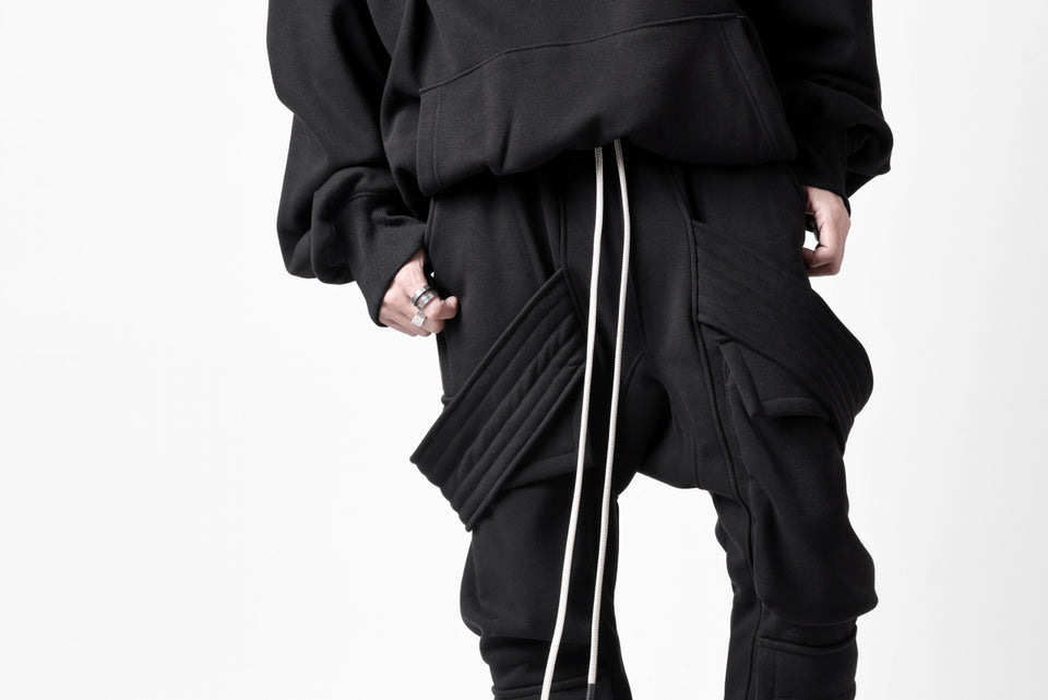 Load image into Gallery viewer, A.F ARTEFACT BOMBER HEAT BELTED SARROUEL CARGO PANTS (BLACK)