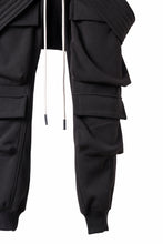 Load image into Gallery viewer, A.F ARTEFACT BOMBER HEAT BELTED SARROUEL CARGO PANTS (BLACK)