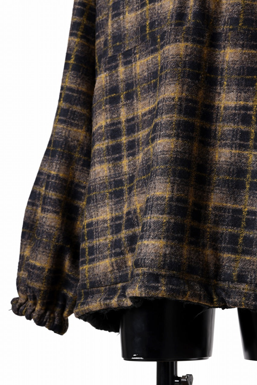 Load image into Gallery viewer, A.F ARTEFACT REVERSIBLE HALF ZIP HOODED BLOUOSN (BROWN CHECK×BLACK)