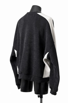 Load image into Gallery viewer, A.F ARTEFACT MODUROY KNIT TOPS (BLACK x IVORY)