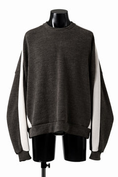 Load image into Gallery viewer, A.F ARTEFACT MODUROY KNIT TOPS (KHAKI x IVORY)