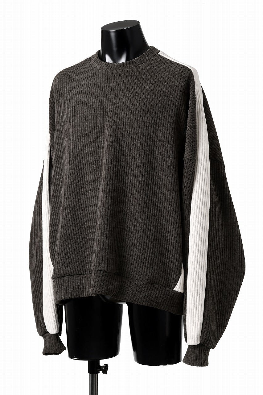 A.F ARTEFACT MODUROY KNIT TOPS (KHAKI x IVORY)