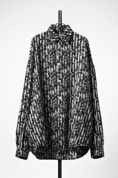 Load image into Gallery viewer, 【SAMPLE】A.F ARTEFACT COCOON SHIRT-JACKET / JACQUARD BLURRED STRIPE (BLACK × WHITE)