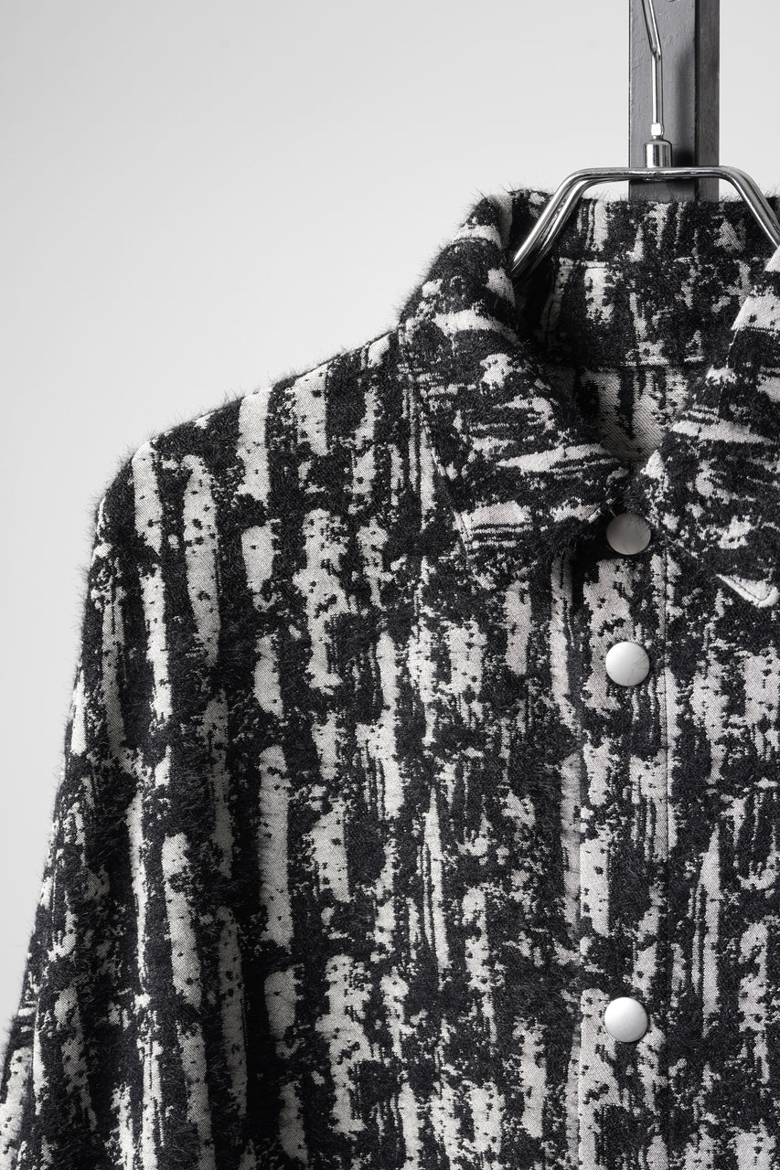 Load image into Gallery viewer, 【SAMPLE】A.F ARTEFACT COCOON SHIRT-JACKET / JACQUARD BLURRED STRIPE (BLACK × WHITE)