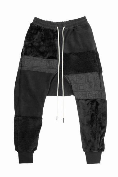 A.F ARTEFACT IRREGULAR PANELED FLEECE SARROUEL JODPHURS (BLACK)