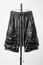 Load image into Gallery viewer, A.F ARTEFACT AIRY CRINKLE NYLON ZIP CARGO SHORTS (BLACK)