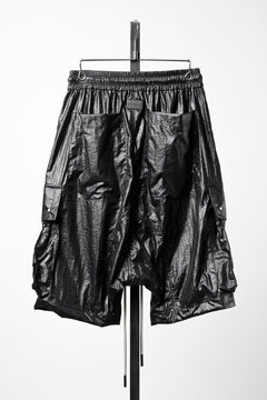 Load image into Gallery viewer, A.F ARTEFACT AIRY CRINKLE NYLON ZIP CARGO SHORTS (BLACK)