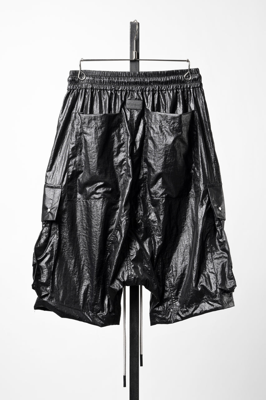 Load image into Gallery viewer, A.F ARTEFACT AIRY CRINKLE NYLON ZIP CARGO SHORTS (BLACK)