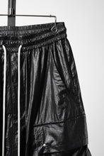 Load image into Gallery viewer, A.F ARTEFACT AIRY CRINKLE NYLON ZIP CARGO SHORTS (BLACK)