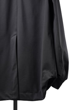 Load image into Gallery viewer, A.F ARTEFACT HOODED ZIP BLOUSON / TECH SMOOTH BONDING LW FLEECE (BLACK)
