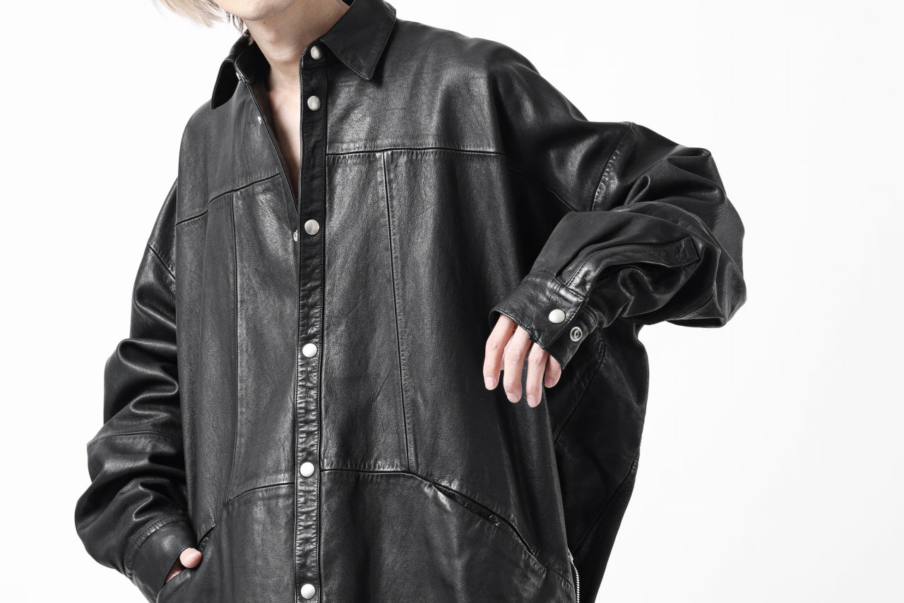 A.F ARTEFACT SNAPPED COCOON SHIRT-JACKET / SOFT GOAT LEATHER (BLACK)