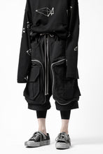 Load image into Gallery viewer, A.F ARTEFACT RADICAL-ZIP MILITARY SARROUEL SHORTS (BLACK)