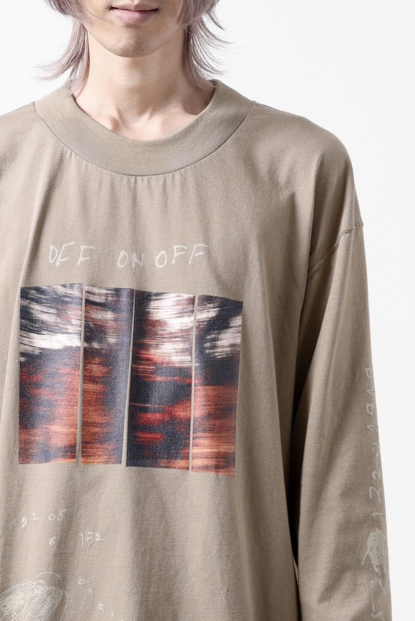 A.F ARTEFACT THICK-COLLAR BASIC L/S T-SHIRT / TYPE A PRINT (BEIGE)