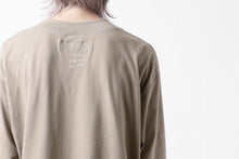 画像をギャラリービューアに読み込む, A.F ARTEFACT THICK-COLLAR BASIC L/S T-SHIRT / TYPE A PRINT (BEIGE)