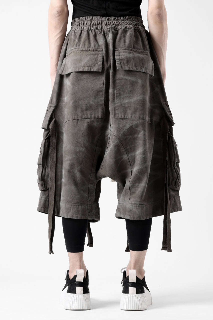 A.F ARTEFACT LOWCROTCH MILITARY WIDE SHORTS / VINTAGE DYED (KHAKI)